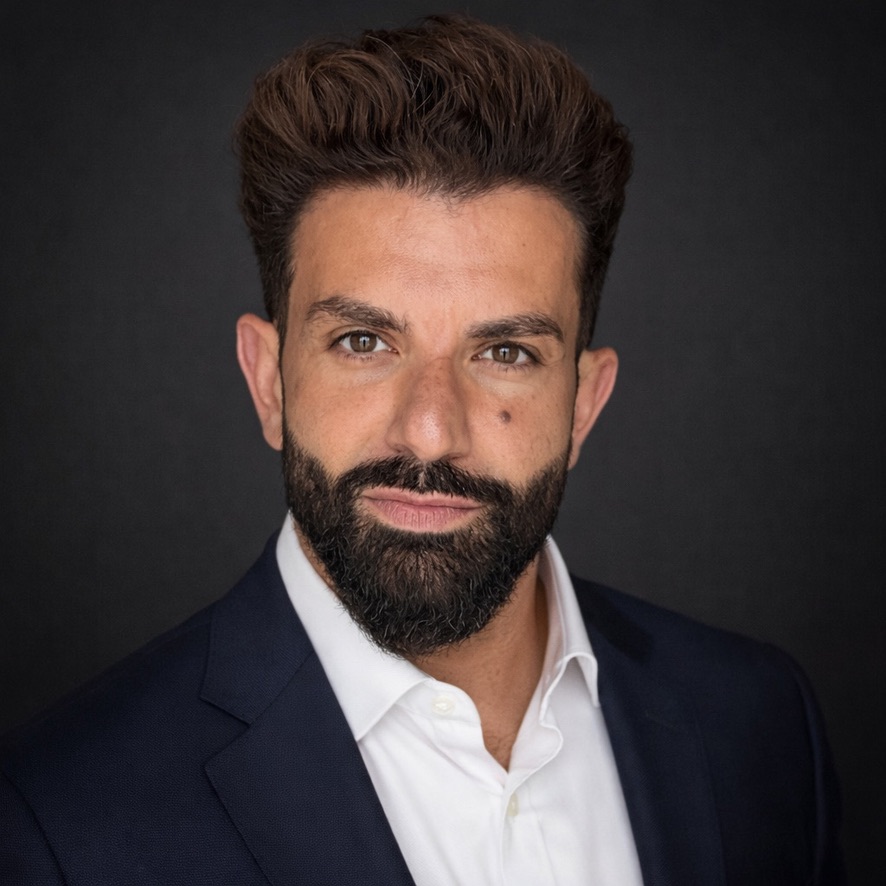 Professional headshot of Andy Azadzoi